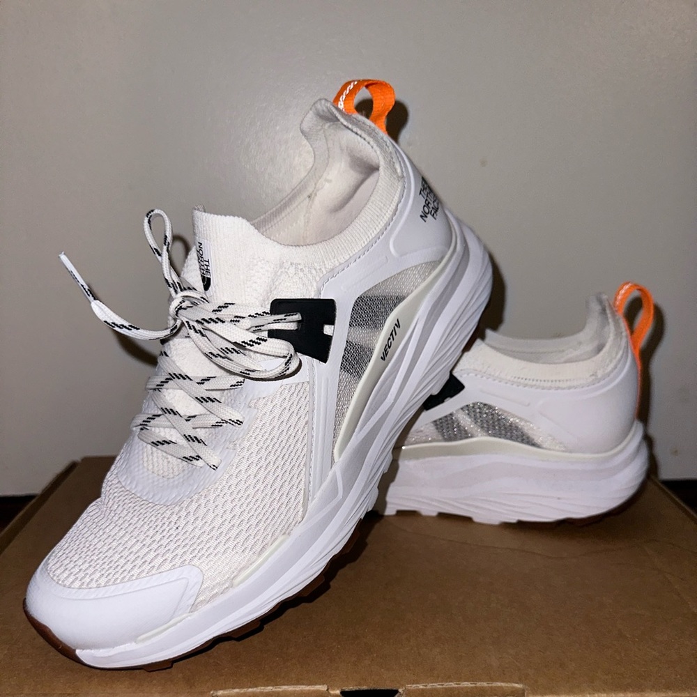 NEVER WORN running shoes